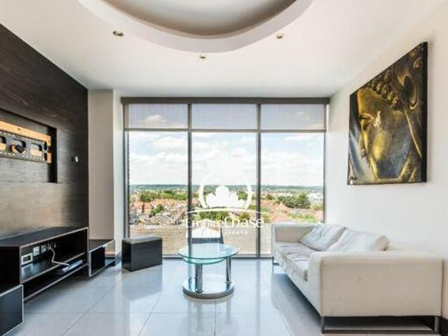 House for rent in Cat Hill, Greater London