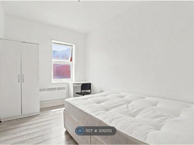 Room for rent in Wealdstone, Greater London