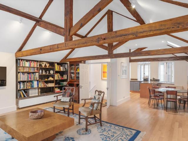 House for rent in East Marylebone, Mayfair