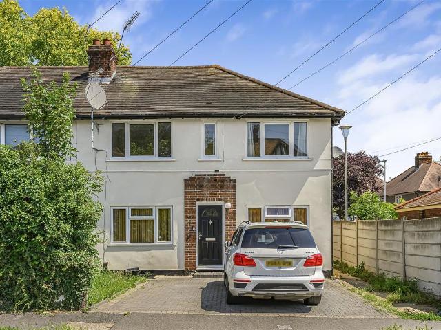 House for rent in Woodford, Greater London