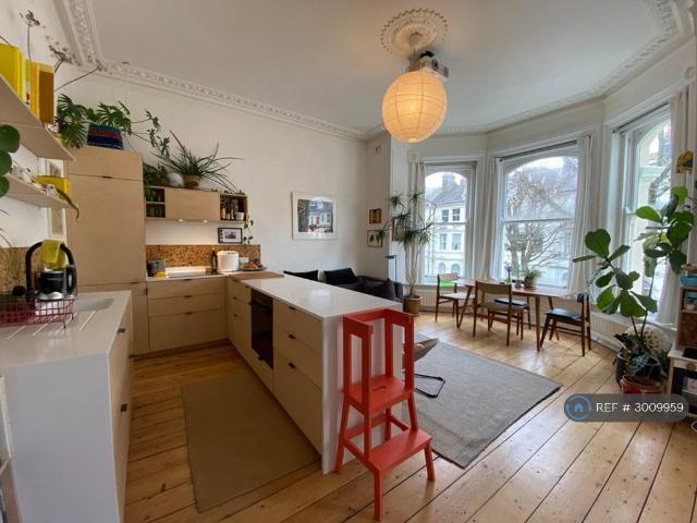 Apartment for rent in Aldrington