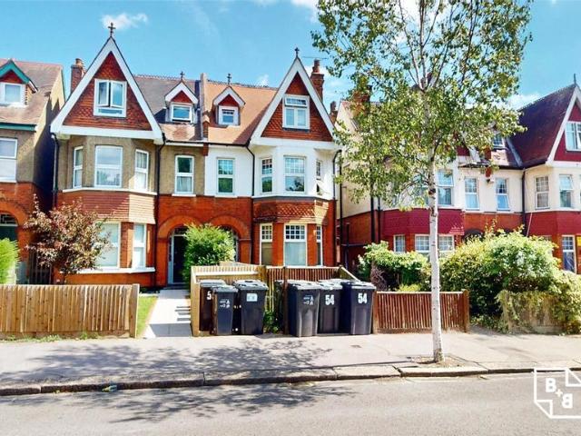 Apartment for rent in London Borough of Croydon, Waddon