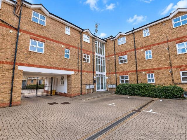 Studio for rent in Hockerill, East Hertfordshire