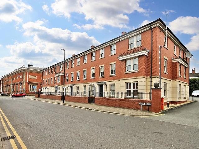 Apartment for rent in Warrington