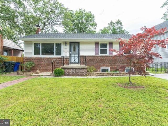 House for sale in College Park