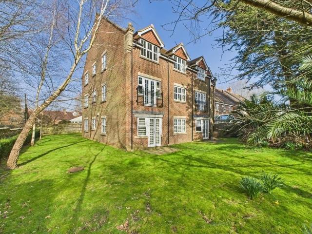 Apartment for rent in Apuldram, Littlecote