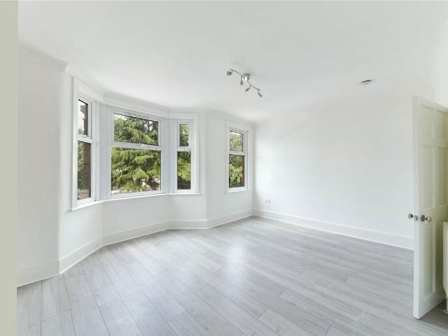 House for rent in London Borough of Newham, Greater London