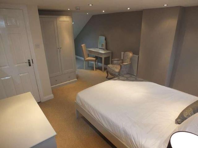 Room for rent in Newtown, Reading