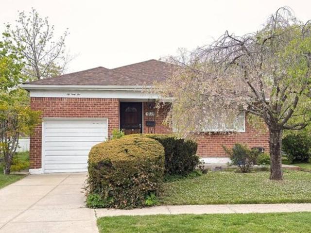 House for sale in Queens, Arverne