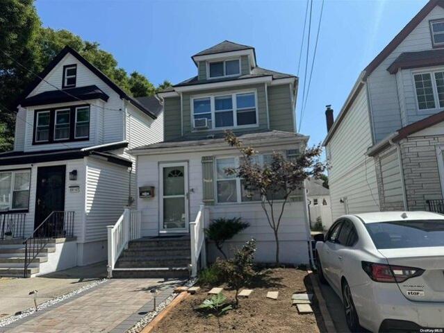 House for sale in Bellerose