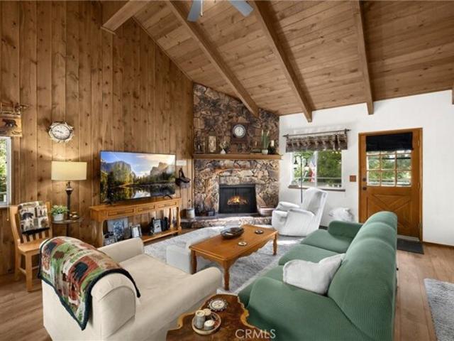 House for sale in Cedar Glen, California