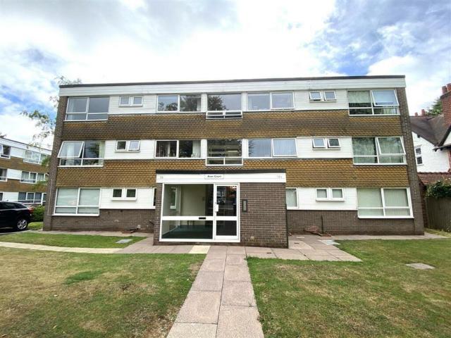 Apartment for rent in Kineton Green, Solihull