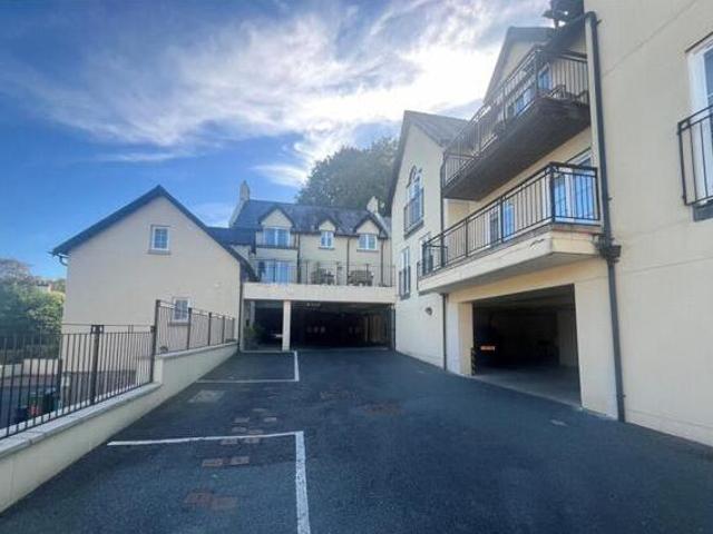House for sale in Saundersfoot, Wales