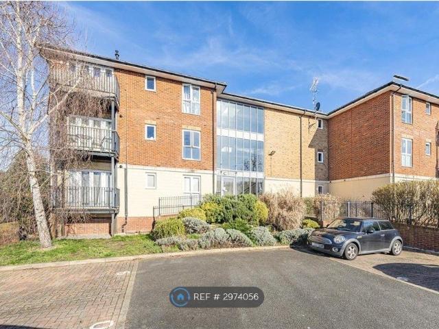 Apartment for rent in London Borough of Merton, Greater London