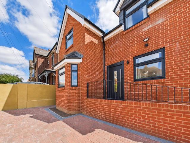Apartment for rent in Bitterne Park, City Of Southampton