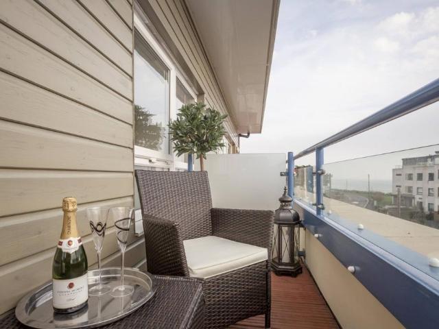 Apartment for rent in Wick, Bournemouth