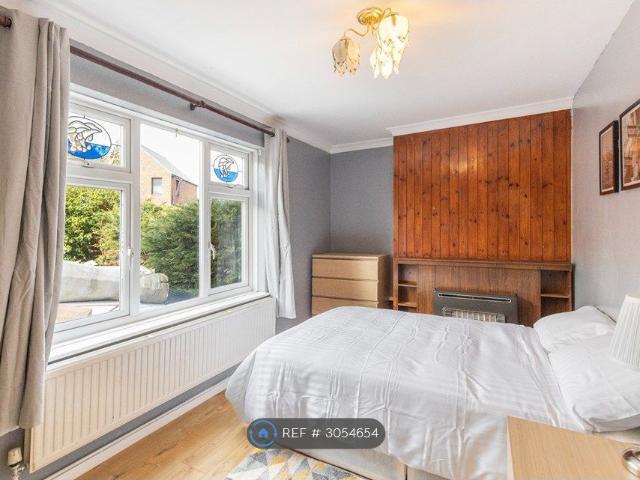 Studio for rent in Tilbury, Essex