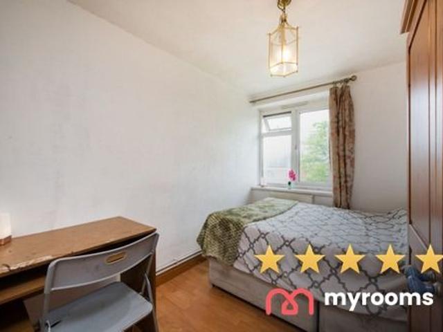 Apartment for rent in North Kensington, Greater London