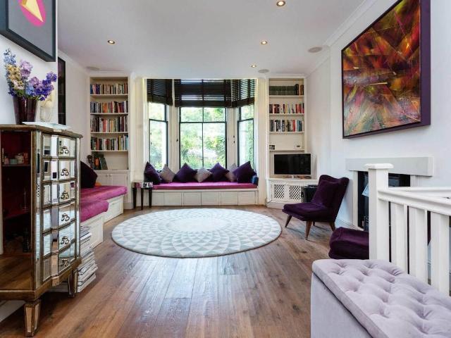 Apartment for rent in North Kensington, Greater London