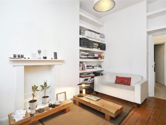 Apartment for rent in North Kensington, Greater London