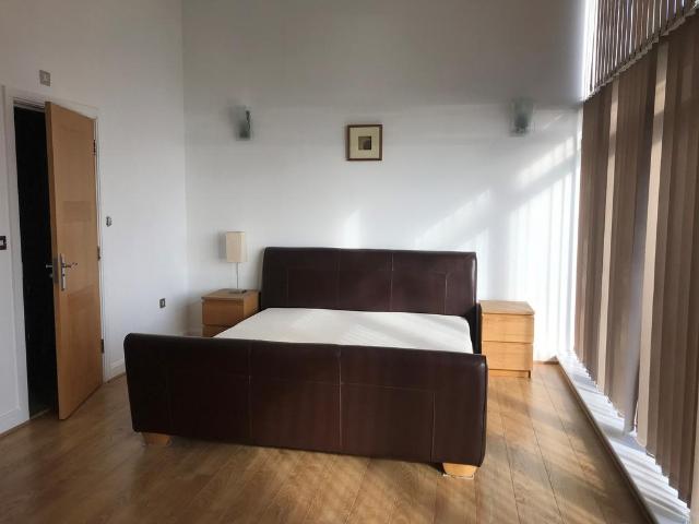 Apartment for rent in Mount Pleasant, Swansea
