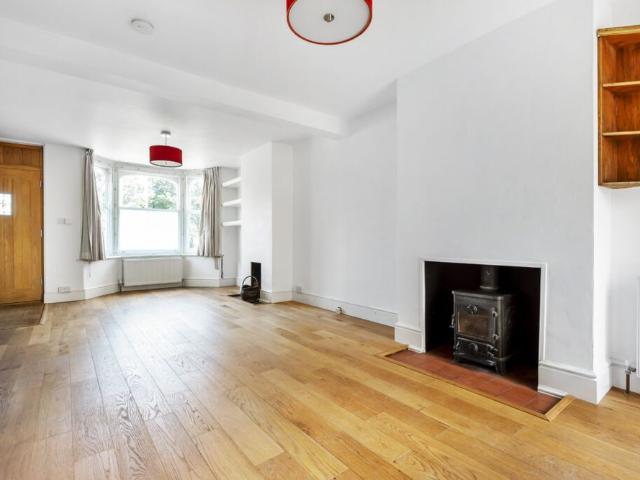 House for rent in Camelsdale, Waverley