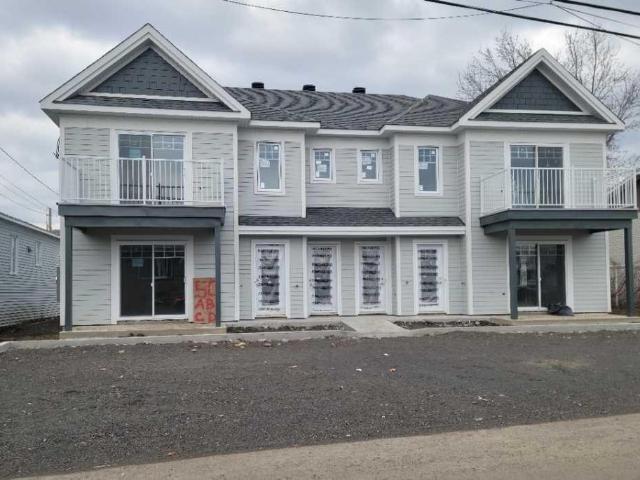 Apartment for rent in Saint-chrysostome, Quebec
