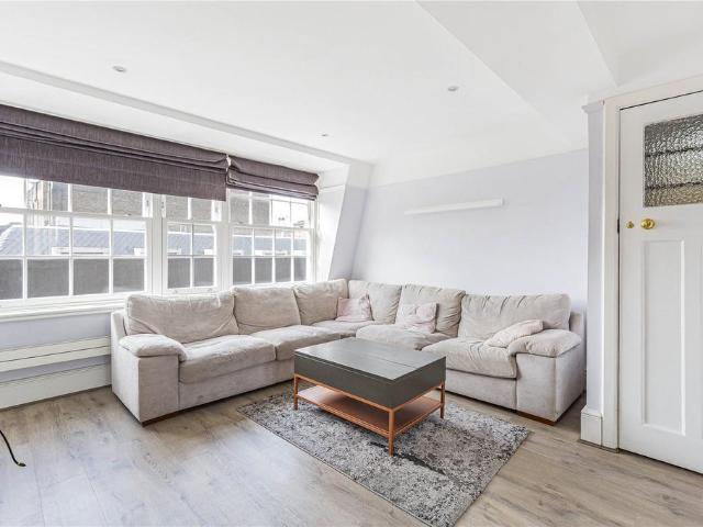 Apartment for rent in St Clement Danes, Greater London