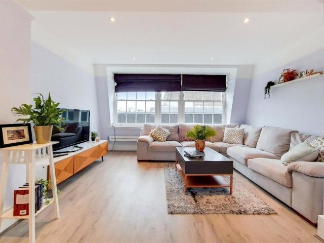 Apartment for rent in St Clement Danes, Greater London