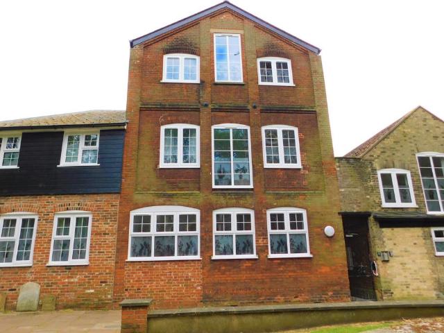 Apartment for rent in Key Street, Suffolk