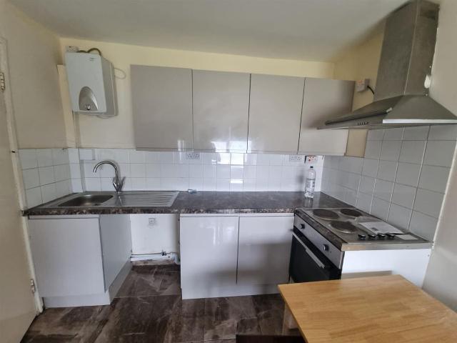 Apartment for rent in Newfoundpool, Old Wharf
