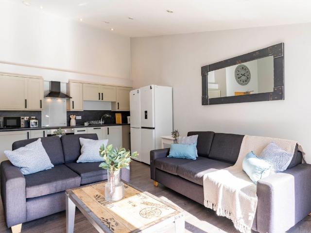 House for rent in Clifton Place, Exeter