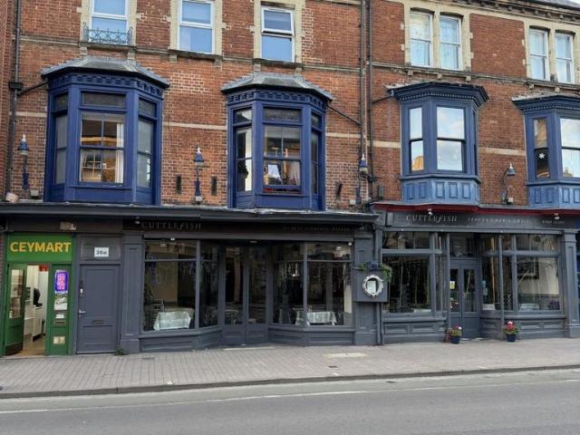 House for rent in St Clement's, The Slade