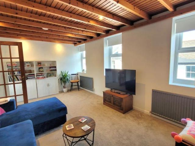 Studio for rent in Gluvian, St. Columb Major