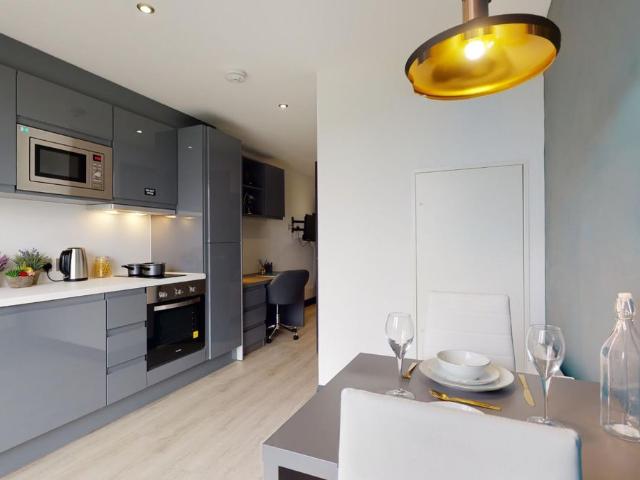 Studio for rent in Hillfields, West Midlands