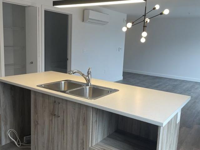 Apartment for rent in Saint-Constant, Montérégie