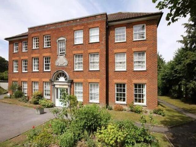 House for rent in The Close, Hampshire
