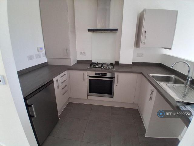 Apartment for rent in Kensington, Calderstones