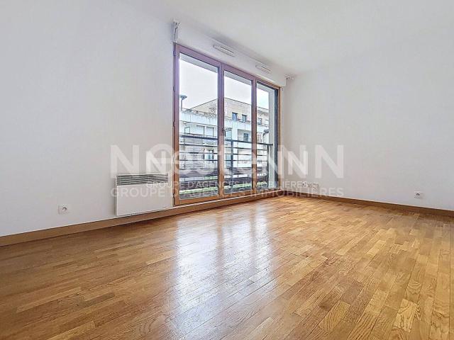 Studio location à Saint-Cyr-l'École, Yvelines