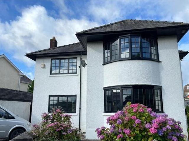House for sale in Carmarthen, Sir Gaerfyrddin / Carmarthenshire