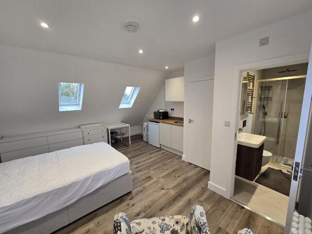 Studio for rent in London Borough of Barnet, Greater London