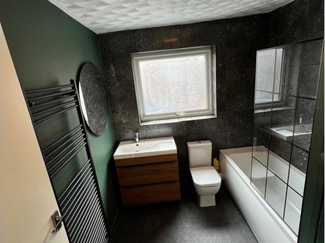 House for rent in Cabbage Hall, Calderstones