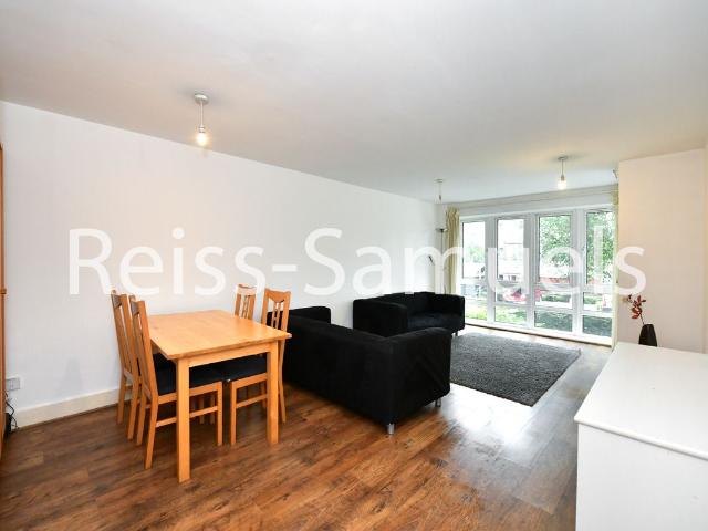 Apartment for rent in Isle Of Dogs, Isle Of Man