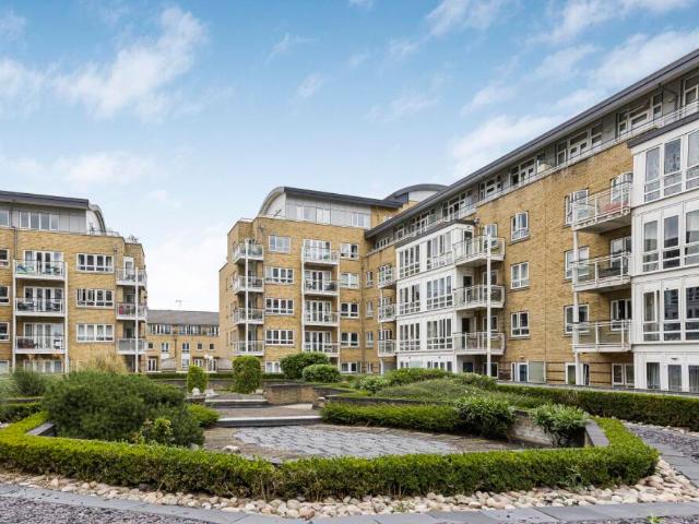 Apartment for rent in Isle Of Dogs, Isle Of Man
