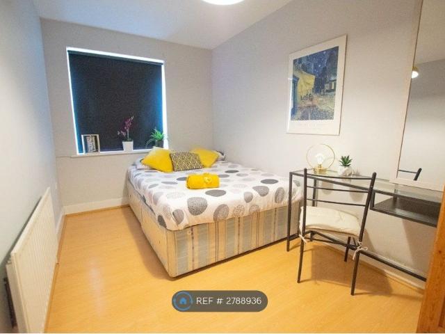 Room for rent in Isle Of Dogs, Isle Of Man