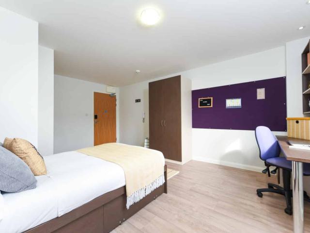 Apartment for rent in Nangreaves, Wales