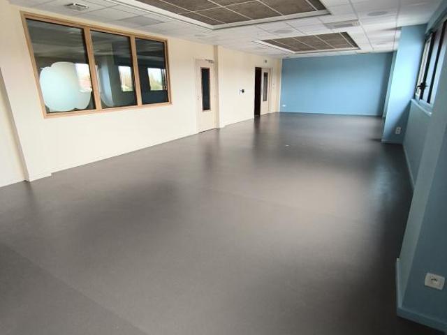 Bureau location à Bourg-en-Bresse, Saint-denis-lès-bourg