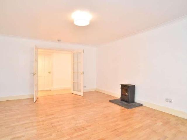 Apartment for rent in Ballindoch, Scotland