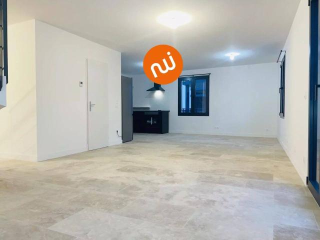 Studio location à Saint-Didier-au-Mont-d'Or, Rhône