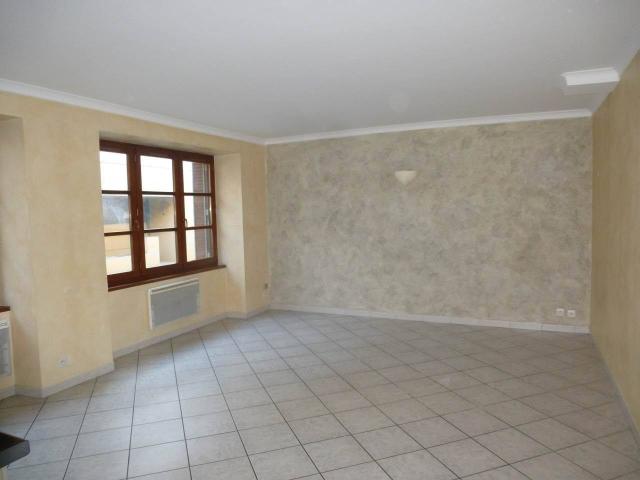 Maison location à Saint-Donat-sur-l'Herbasse, Drôme